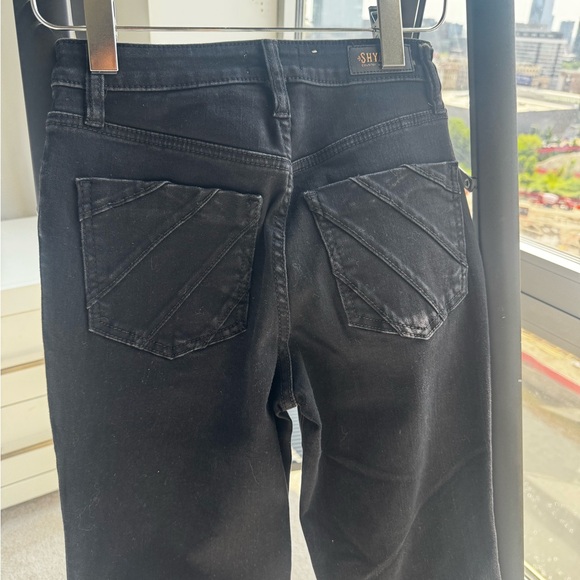 SHYANNE WOMEN'S HIGH RISE SUPER FLARE TULIP JEANS SIZE 27 - Picture 7 of 16